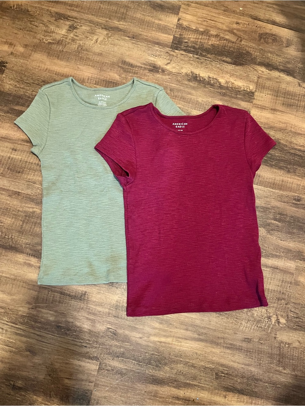 American Eagle Outfitters Women’s Short Sleeve Tee - Olive & Burgundy